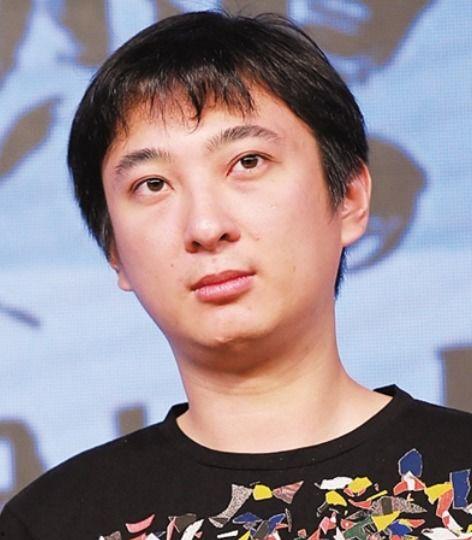 爆黑料和曝黑料的用法